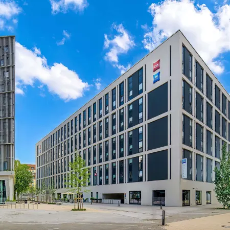 Ibis Hamburg City Отели рядом с достопримечательностью «Станция метро "Штайнштрассе"»