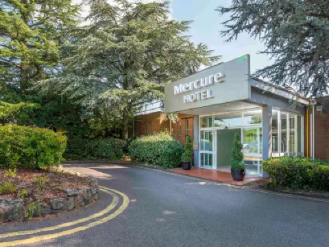 Mercure Cardiff North Hotel Отели в г. 