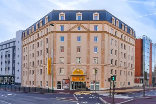 Premiere Classe Paris Ouest - Pont de Suresnes Hotels in Suresnes