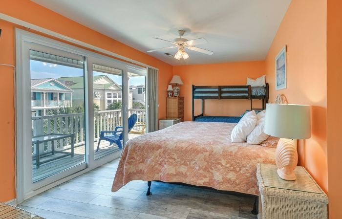 Walk to Ocean & Pier: Surfside Beach House w/ Pool