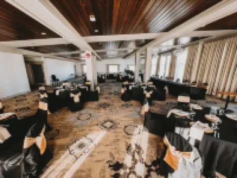 Prestige Treasure Cove Resort Prince George