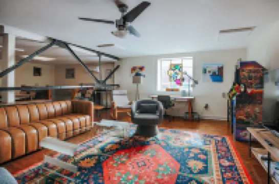 North Central Loft Hotel a 