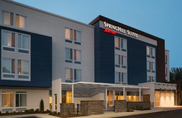 塔斯卡盧薩SpringHill套房酒店