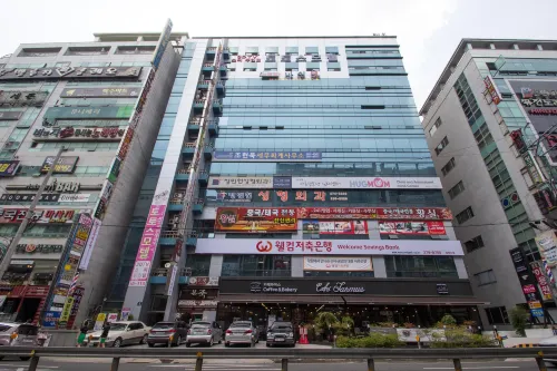 Changwon Sangnam-Dong Totos