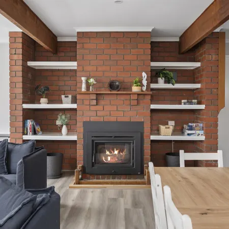 Family Retreat with Fireplace and Garden Views Отели рядом с достопримечательностью «Розбад Кантри Клаб»