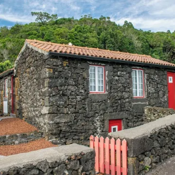 Aldeia Dos Caldeiroes