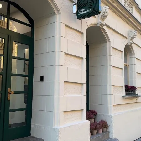 Hotel Botanica by Goodnite cz Отели рядом с достопримечательностью «Замок Шпильберк»