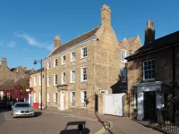 Poets 24 Apartments Hotels in Ely