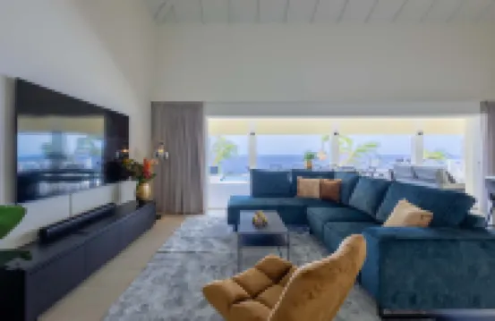 Villa Azure Vista 6BR Luxury Stay w 2 Pools