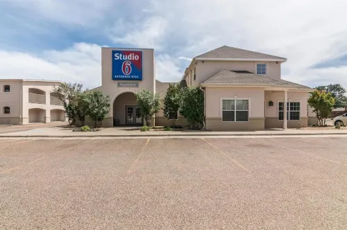 Blue Bonnet Suites -Lubbock, TX - Medical Center