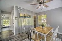 Coldspring Cottage < 1 Mi to Lake Livingston!