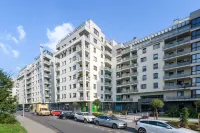 Warsaw Night Apartments Giełdowa Hotel a 