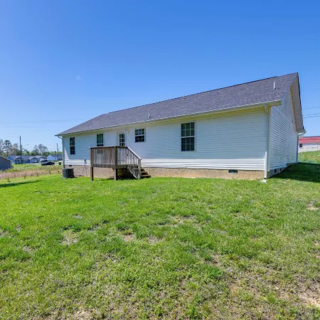 2 Mi to Douglas Lake, Boat Ramp White Pine Home!
