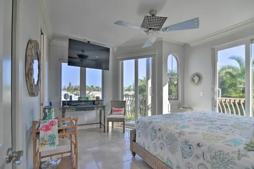 Bradenton Townhome - Walk to Locals-Only Beach! - Balkoner