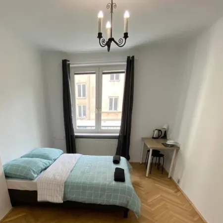 Fantastic-Inn Warszawa - CH10 Отели рядом с достопримечательностью «Музей польской армии»