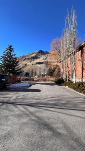 Wonderful Condo in Scenic Downtown Jackson Hole!