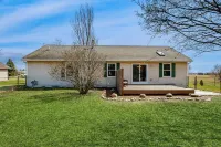 1/2 Mi to Lake! Traverse City Retreat w/ Dock