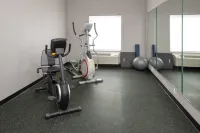 Holiday Inn Express & Suites BLOOMINGTON - NORMAL by IHG - Gym