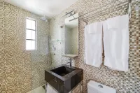 Alamo Hotel