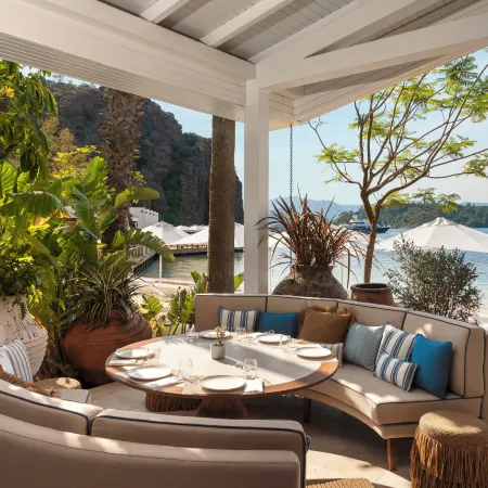 D Maris Bay