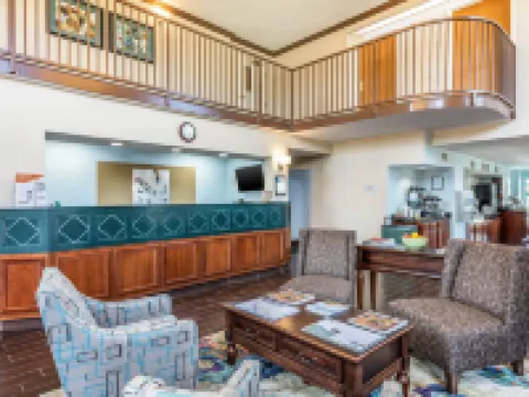 Quality Suites Paducah I-24 Hotels in Paducah