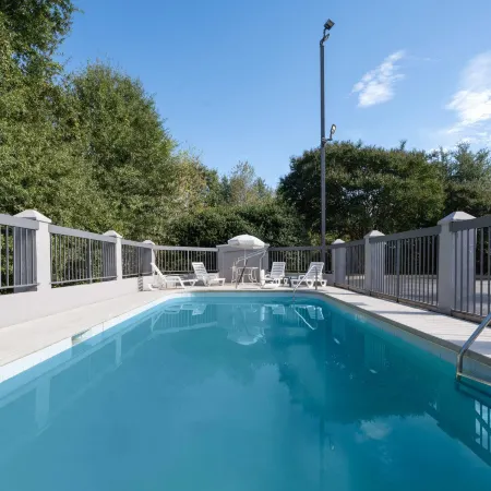 Days Inn by Wyndham Anderson/Clemson Area Отели в г. Андерсон