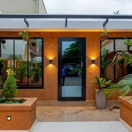 7EVEN Suites
