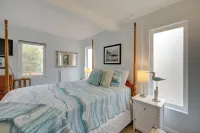 House w/ Hot Tub & Deck - Walk to Seaside Beach! - Homestays