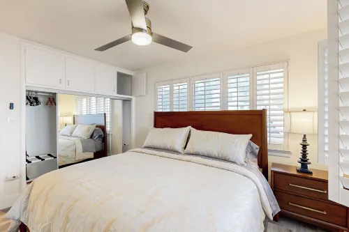 1BR Ocean-view Apt - Walk to Beach, Shops & Pier - Condos