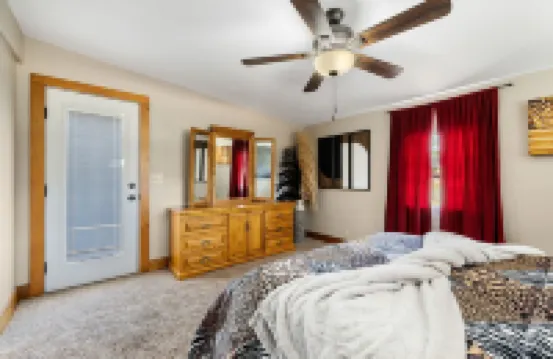 Zebra Rustic Retreat 3BR Home on Zebra Ranch