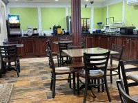 SureStay by Best Western Grove City - breakfast