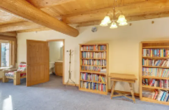 距離煉獄度假村5英里，山景家庭小屋！
