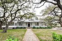 The Inn at Green Pastures