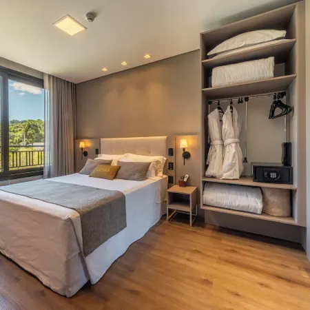 Chateau Laghetto Collection