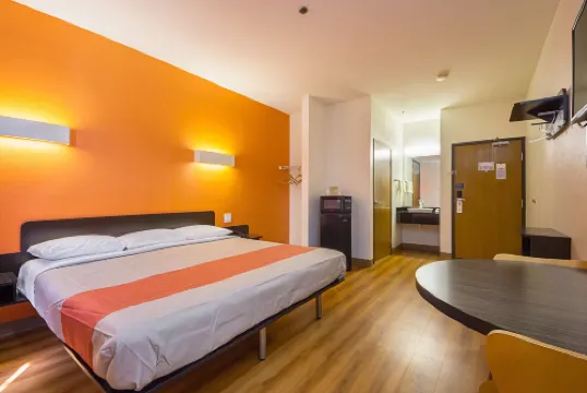 모텔 6 댈러스-DFW 에어포트 사우스