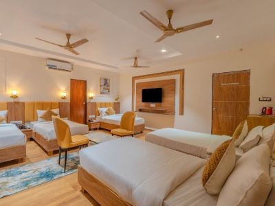 Hotel TGR