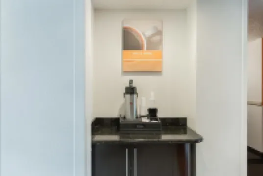 โมเทล 6 เออร์วิง เท็กซัส - สนามบินดัลลัสฟอร์ตเวิร์ธ นอร์ท โรงแรมในอีร์วิ่ง