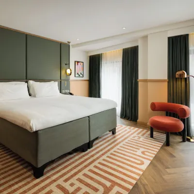 Carlton George Hotel Отели рядом с достопримечательностью «Пивоварня Wellpark»