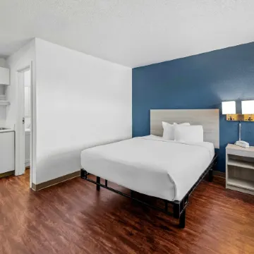 Birch Hill Suites Kansas City - Independence