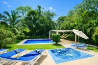 Villa Mariposa, private pool, Jacuzzi & hot tub - Villas