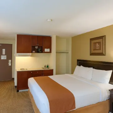 Travelodge by Wyndham Valleyview AB