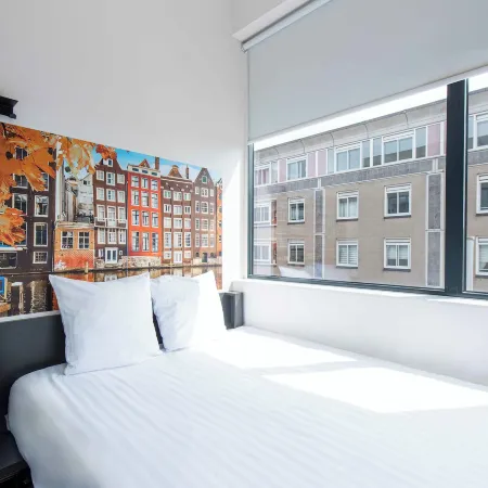 easyHotel Amsterdam City Centre South Hotels in Amsterdam
