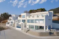 Geoje The Shine Pool Villa Hoteles cerca de Parque temático Maengjongjuk