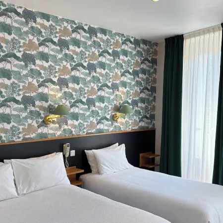 Logis Hôtel Restaurant Grand Hôtel de Lyon