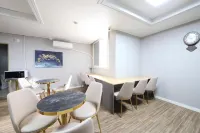Yangsan Seoksan Haru Hotel - 3 ดาว