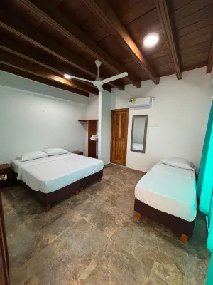 Los Pinos Beach Club Manzanillo