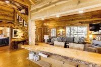 Deck, Sauna & Mtn View! Fort Payne Cabin