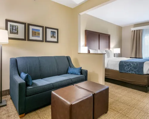 Comfort Suites Hotels in Independence County