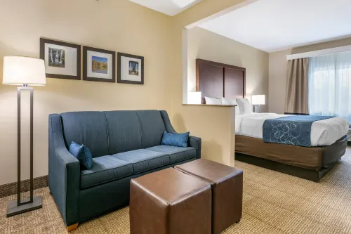 Comfort Suites