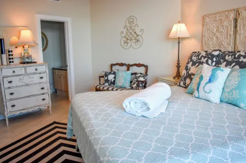 Caribe D907 Luxury Condo- Panoramic Gulf & Bay Views- Resort Amenities